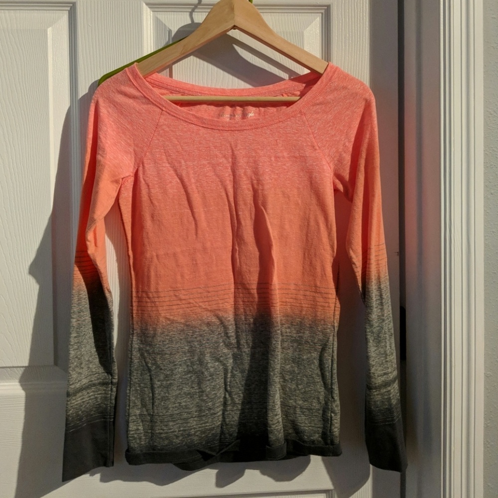 Long Sleeve AEO Gradient Shirt